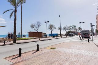 Local comercial en venta en Zona Puerto Deportivo en Fuengirola