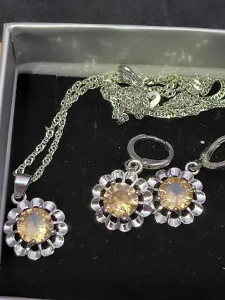 Set collana e orecchini fiore argento pietra ambra