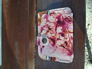 Cartera de cuero hecha a mano