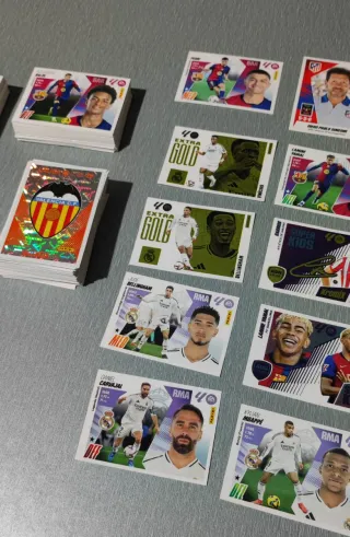 Cromos Panini Liga BBVA 2025-2026 (Más de 200)