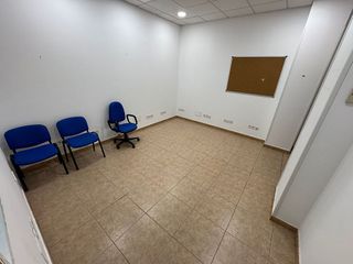 Local comercial en venta en Los Valles-San Vazquez-El Fuerte en Guadalajara