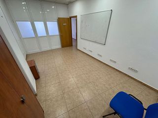 Local comercial en venta en Los Valles-San Vazquez-El Fuerte en Guadalajara