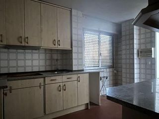 Piso en venta en Azpilagaña en Pamplona