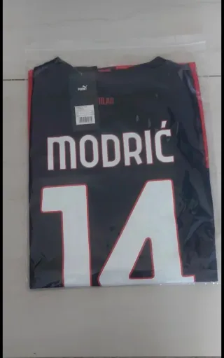 Camiseta AC Milan Talla S Puma