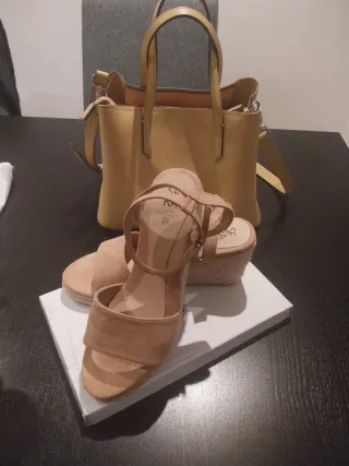 Bolso PARFOIS + Sandalias SFERA