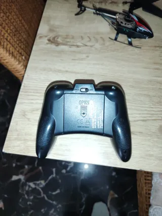 Helicóptero teledirigido