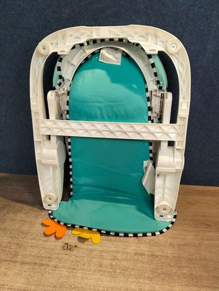 Baby Einstein, Asiento para el piso 2 en 1 Sea of Support, con bandeja desmontable y juguetes