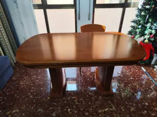 Mesa de comedor con 6 sillas