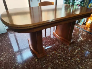 Mesa de comedor con 6 sillas