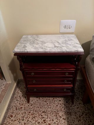 Cabecero de cama y mesitas vintage