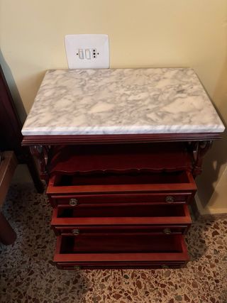 Cabecero de cama y mesitas vintage