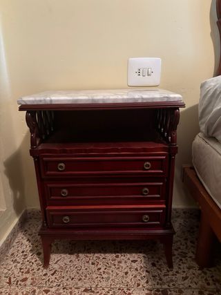 Cabecero de cama y mesitas vintage