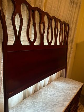 Cabecero de cama y mesitas vintage