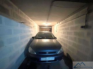 Garaje en venta en General Dávila en Santander