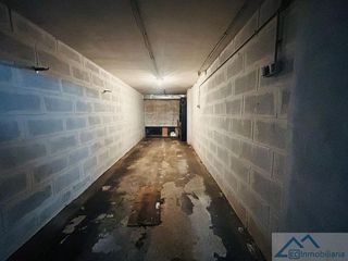 Garaje en venta en General Dávila en Santander