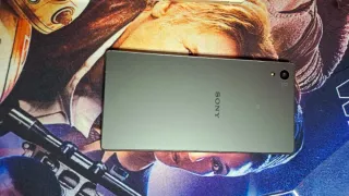 Tres Xperia, Z5, M2 e Z2