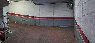 Garaje en alquiler en Eixample Nord – La Devesa en Girona