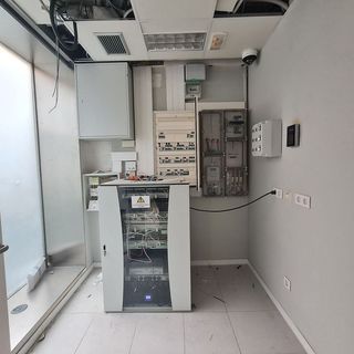 Local comercial en alquiler en La Torrassa en Hospitalet de Llobregat, L´