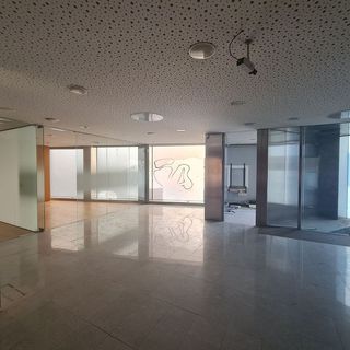 Local comercial en alquiler en La Torrassa en Hospitalet de Llobregat, L´