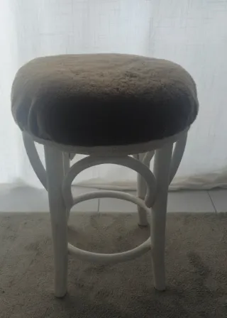 Taburete Thonet Boucle Camel 35x50CM