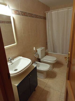 Piso en alquiler en Joc de la Bola - Camps d'Esports - Ciutat Jardí - Montcada en Lleida