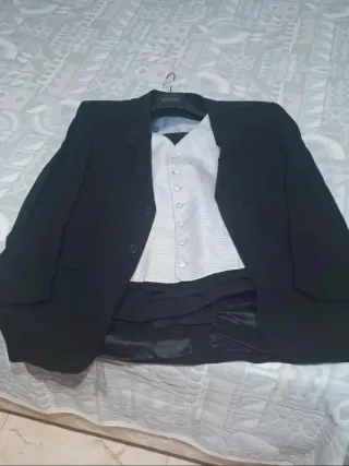 Traje de novio/fiesta negro y plateado