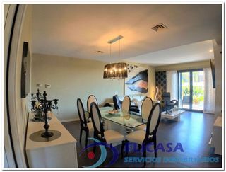 Chalet en venta en Zona Piscinas en Burriana