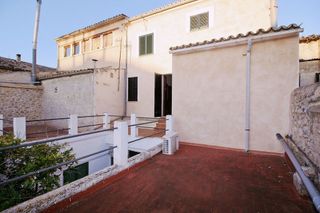 Casa adosada en venta en Binissalem