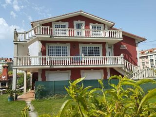 Chalet en venta en Ares