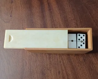 Juego de Dominó Clásico