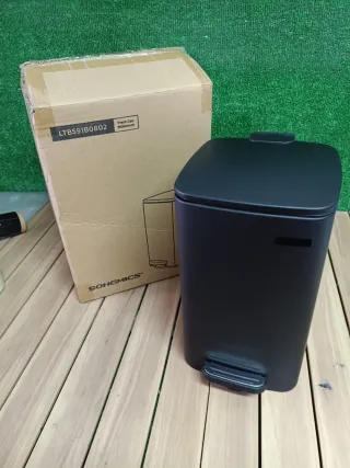 SONGMICS 8 L Cubo Basura Compacta, con Pedal