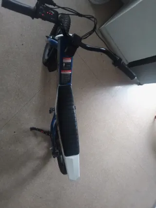 Moto Eléctrica Infantil Treme Azul/Blanco