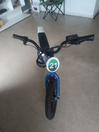 Moto Eléctrica Infantil Treme Azul/Blanco
