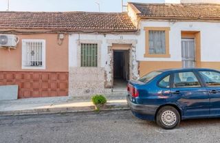Casa adosada en venta en Campo de la Verdad - Miraflores en Córdoba