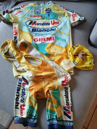Divisa completa Pantani Mercatone Uno Bianchi