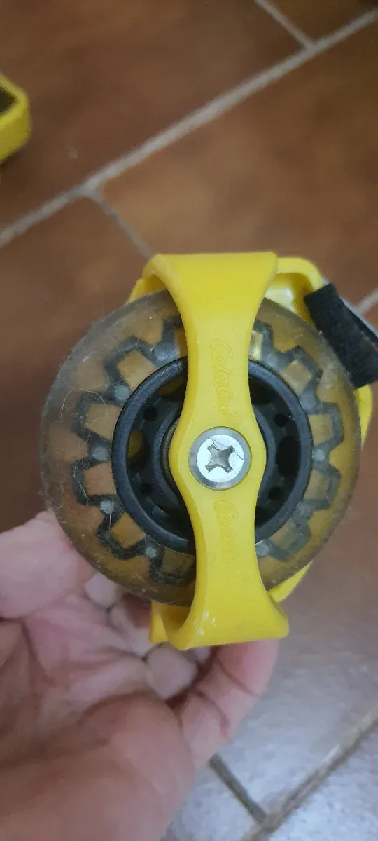 Ruedas de patinaje amarillas