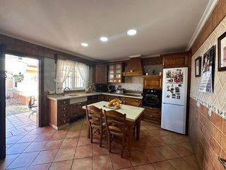 Chalet en venta en Núcleo Urbano en Chiclana de la Frontera