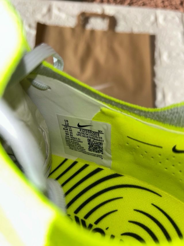 Botas de fútbol Nike Phantom Gx 2 Amarillas