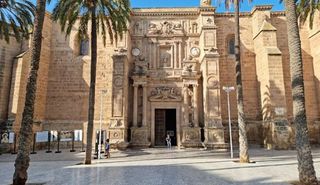 Casa adosada en venta en La Chanca - Pescadería en Almería