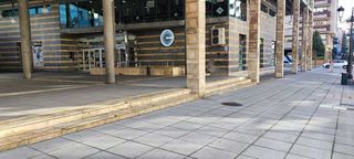 Local comercial en alquiler en Campo San Francisco - Plaza de América en Oviedo