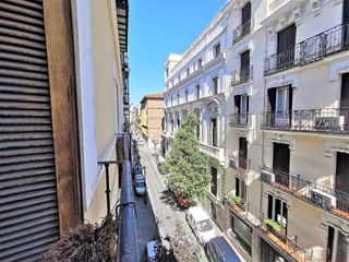 Piso en alquiler en Cortes - Huertas en Madrid