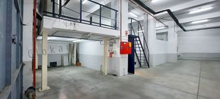 Local comercial en alquiler en Ensanche en Coruña (A)