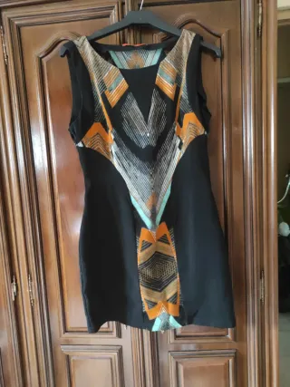Vestido tribal negro multicolor
