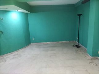Local comercial en alquiler en Centro en Almería