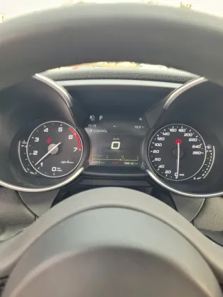 Alfa Romeo Giulia 2017