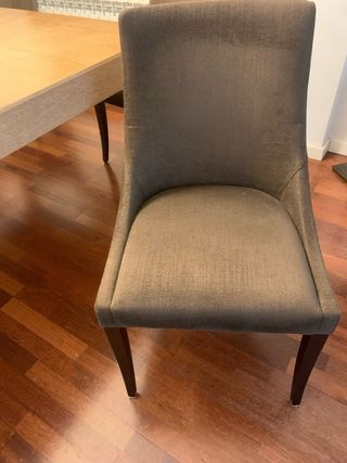 Comedor de madera y detalles de acero, De diseño