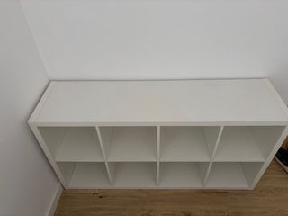 Estantería blanca modular