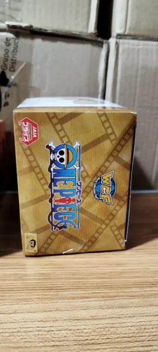 Figura One Piece World Collectable Log Stories