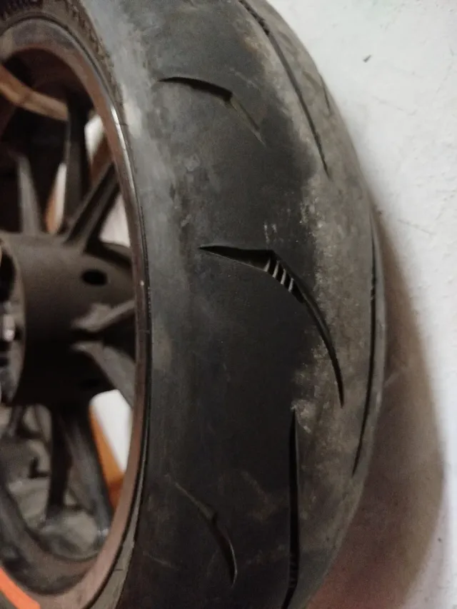 Llantas KTM Duke 125 (2018)