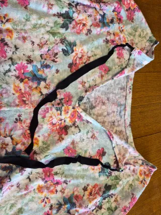 Maglia Bershka floreale  taglia M